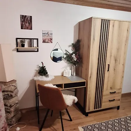 Unterhollenau Daire